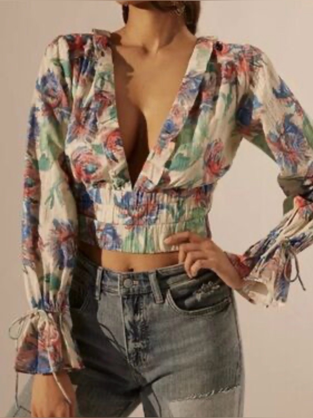 Floral Ruffle V-Neck Crop Top - Multicolor - Picture 3 of 9